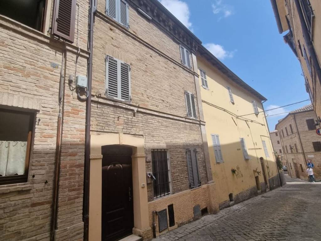 Casa indipendente a Corridonia in Via Antonio Mollari - Foto 2