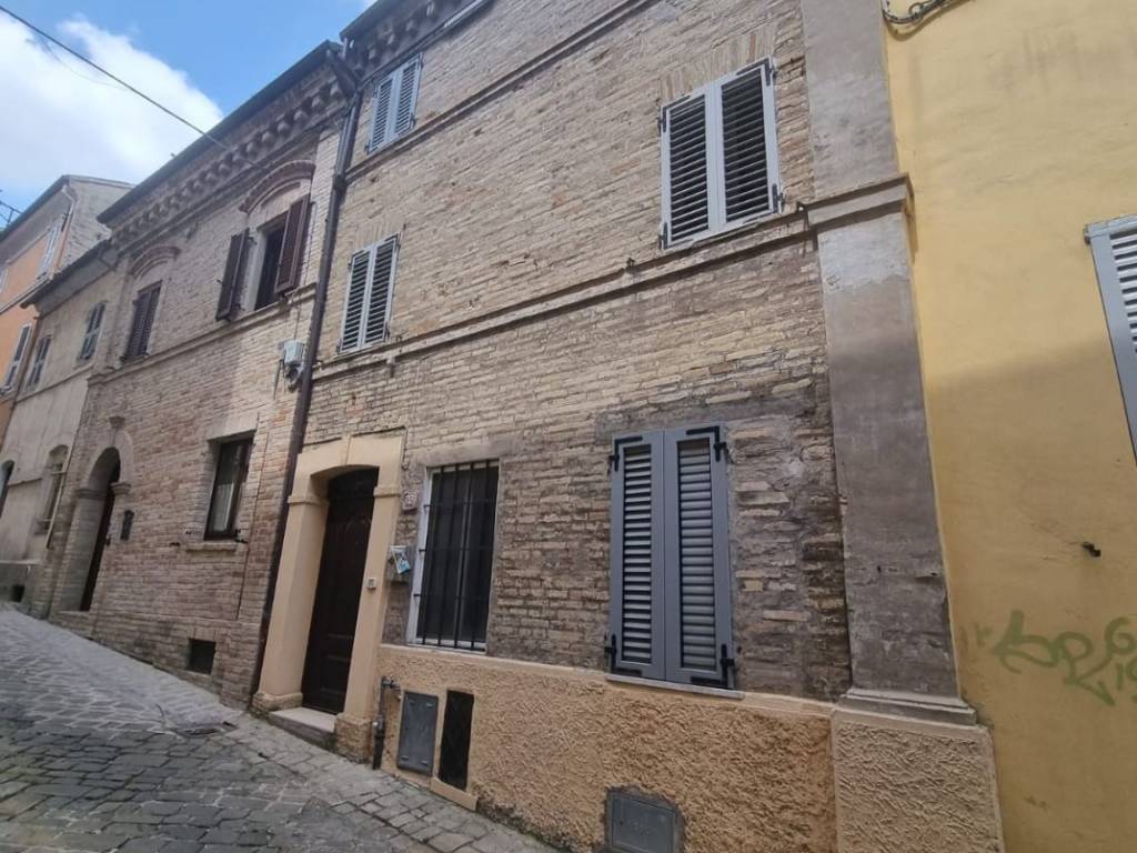 Casa indipendente a Corridonia in Via Antonio Mollari - Foto 3