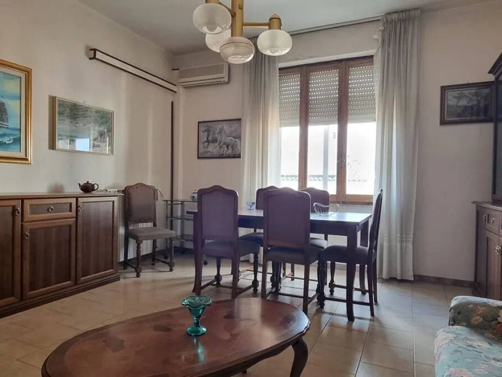 Appartamento a Macomer in Via Lazio, 1 - Foto 2