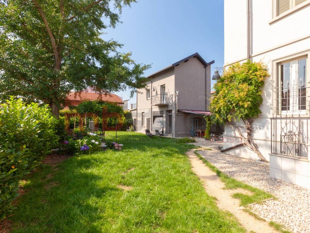 Villa a Tradate in Via Luigi Cadorna - Foto 5