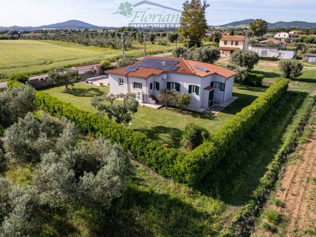 Villa a Montalto di castro in Strada della Percossa - Foto 4