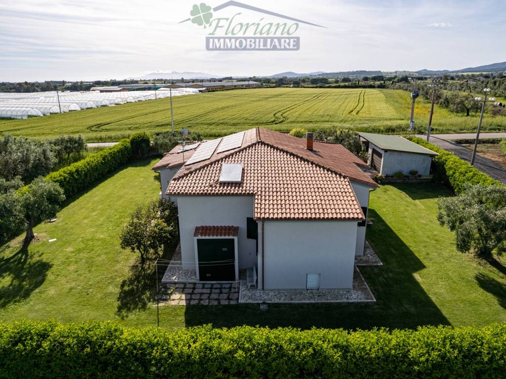 Villa a Montalto di castro in Strada della Percossa - Foto 5