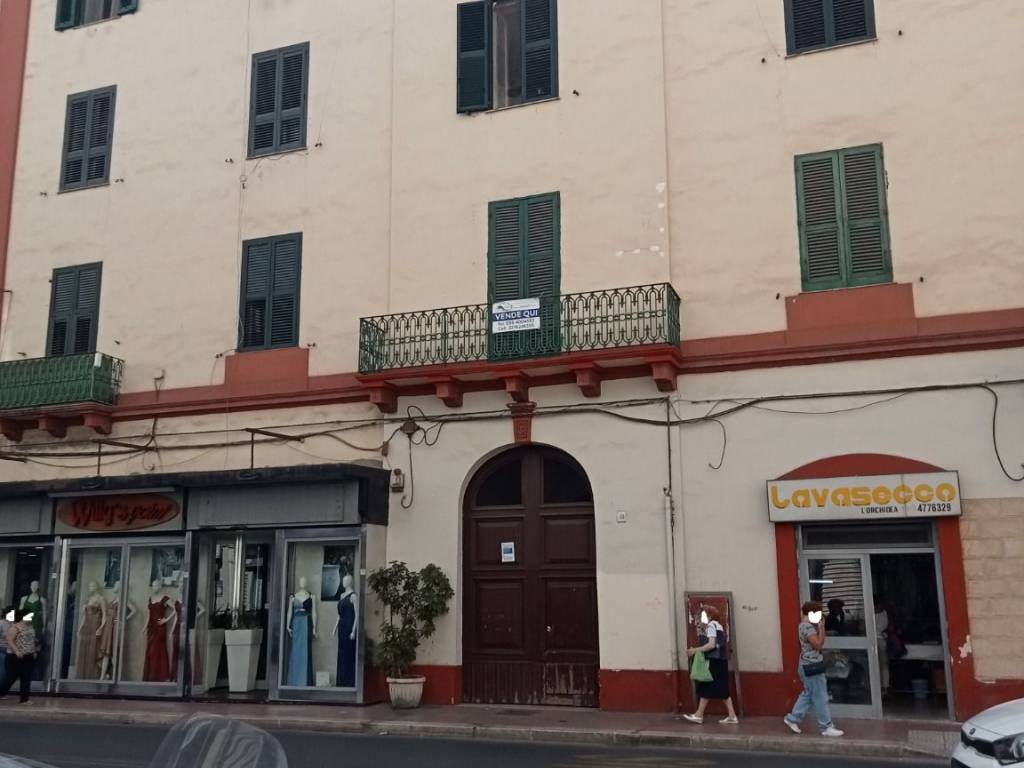 Palazzo / stabile a Taranto in Via Cesare Battisti, 68 - Foto 4