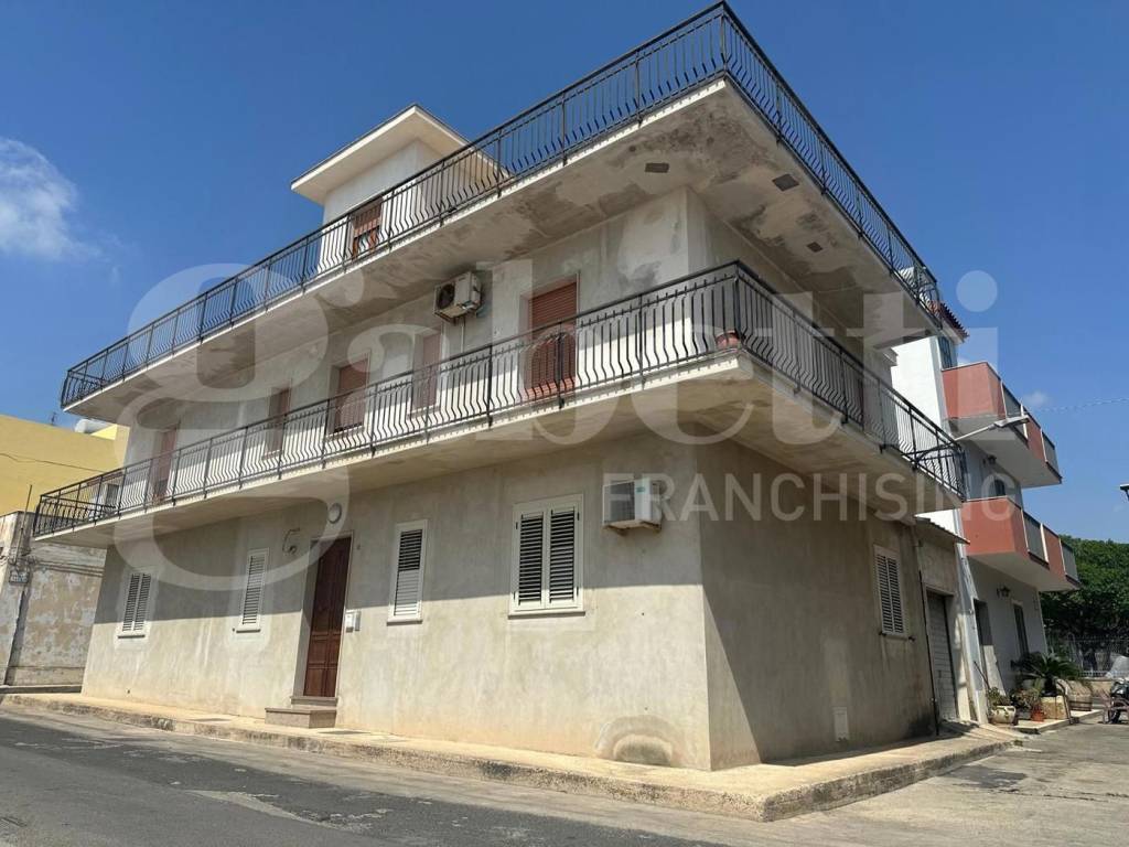 Casa indipendente a Avola in via galliano, 15 - Foto 3
