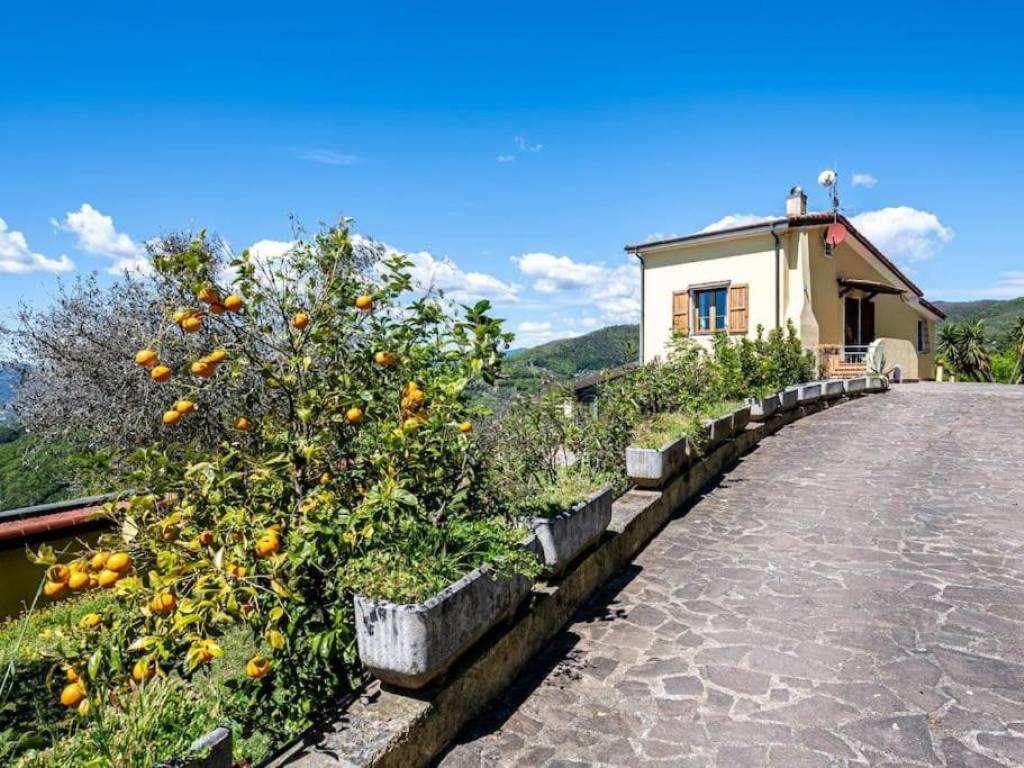 Villa a Sarzana in Via Prulla - Foto 2