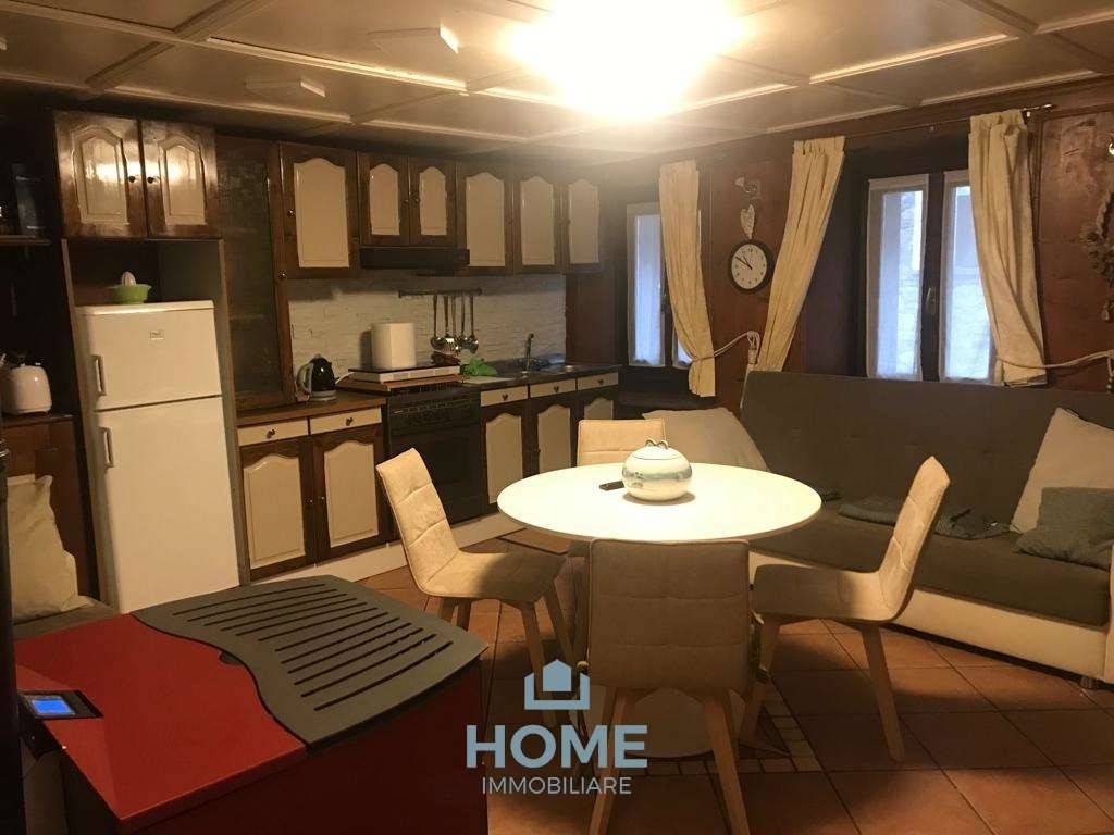 Appartamento a Campodolcino in Via Pietra , 74 - Foto 2