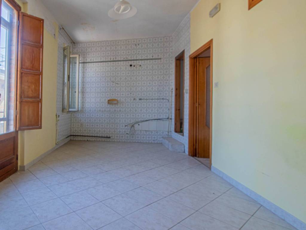 Appartamento a Lucera in Via Antonio di Salvia, 5 - Foto 2
