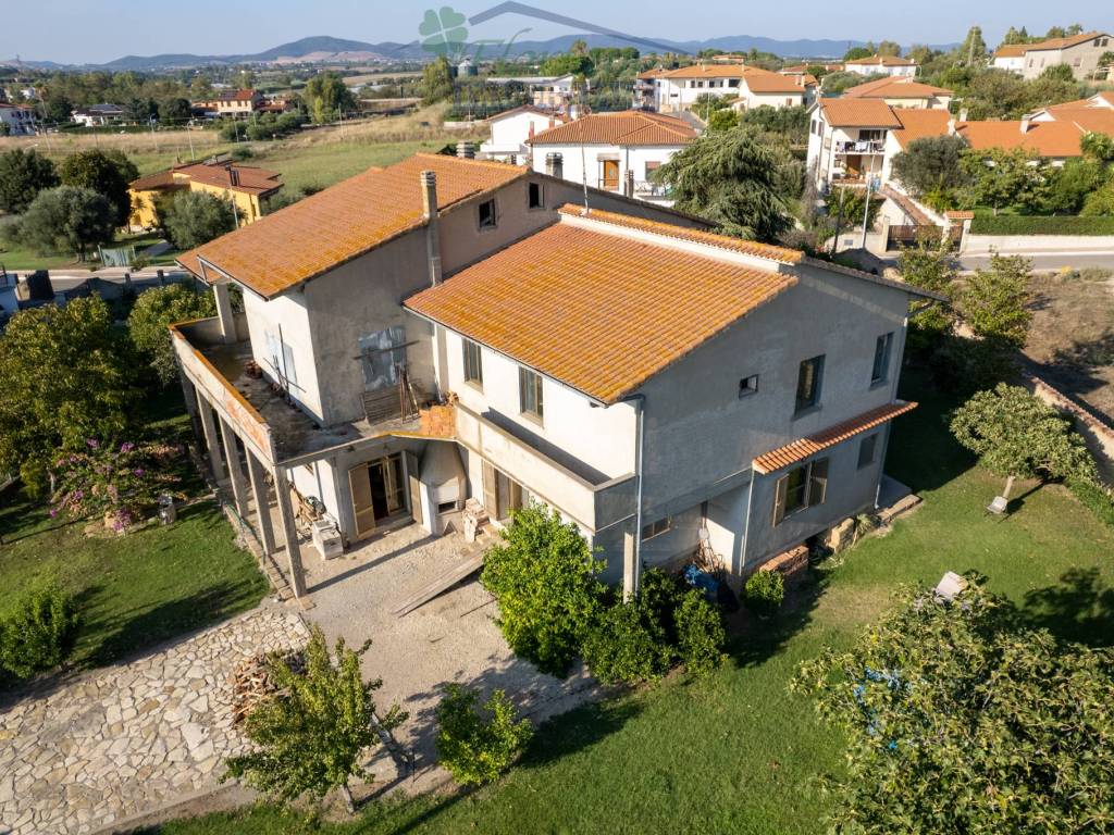 Villa a Montalto di castro in Via delle Magnolie - Foto 3