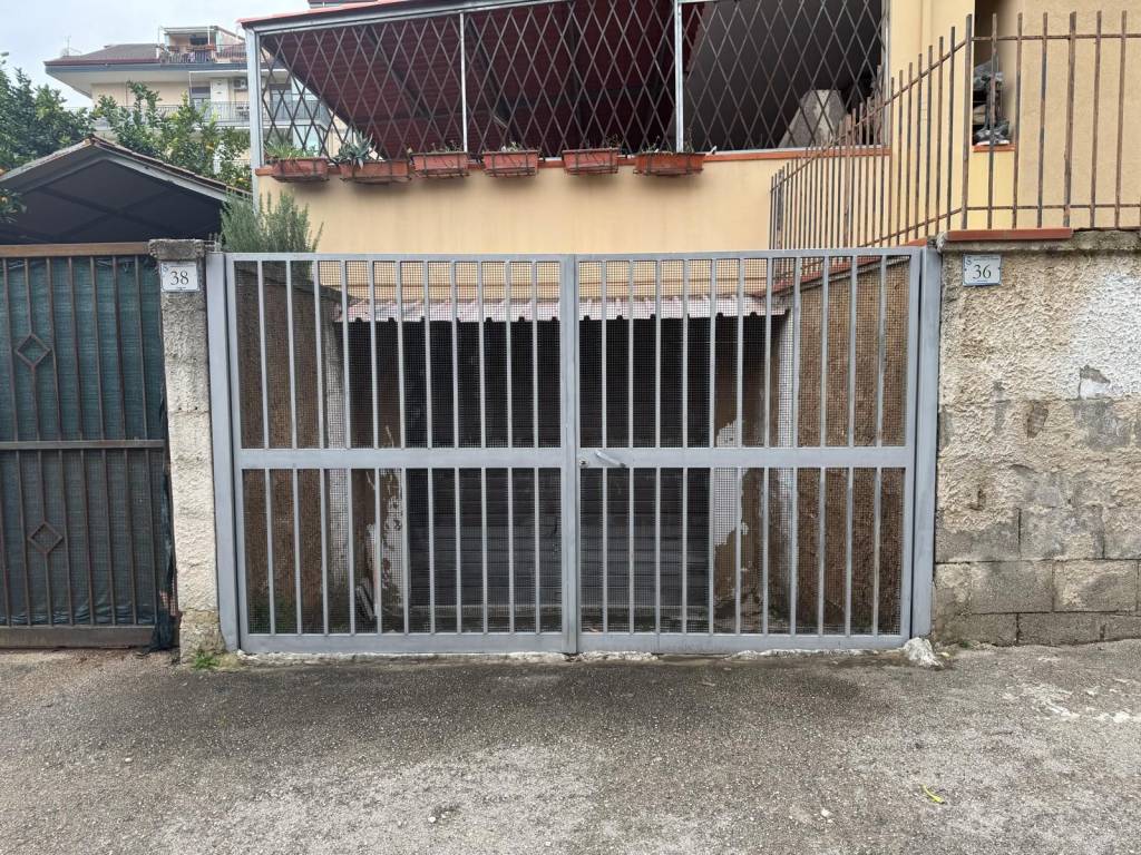 Box / garage a San nicola la strada in Via Grotta, 36 - Foto 4