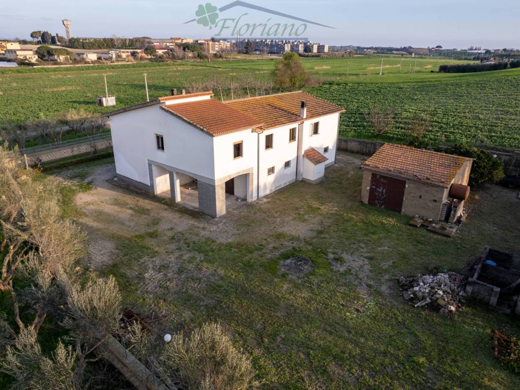 Rustico / casale a Montalto di castro in Località La Moletta - Foto 2