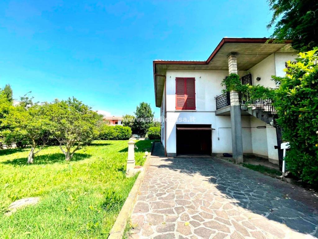 Villa a Ghisalba in Via Rossini 2 Ghisalba - Foto 2