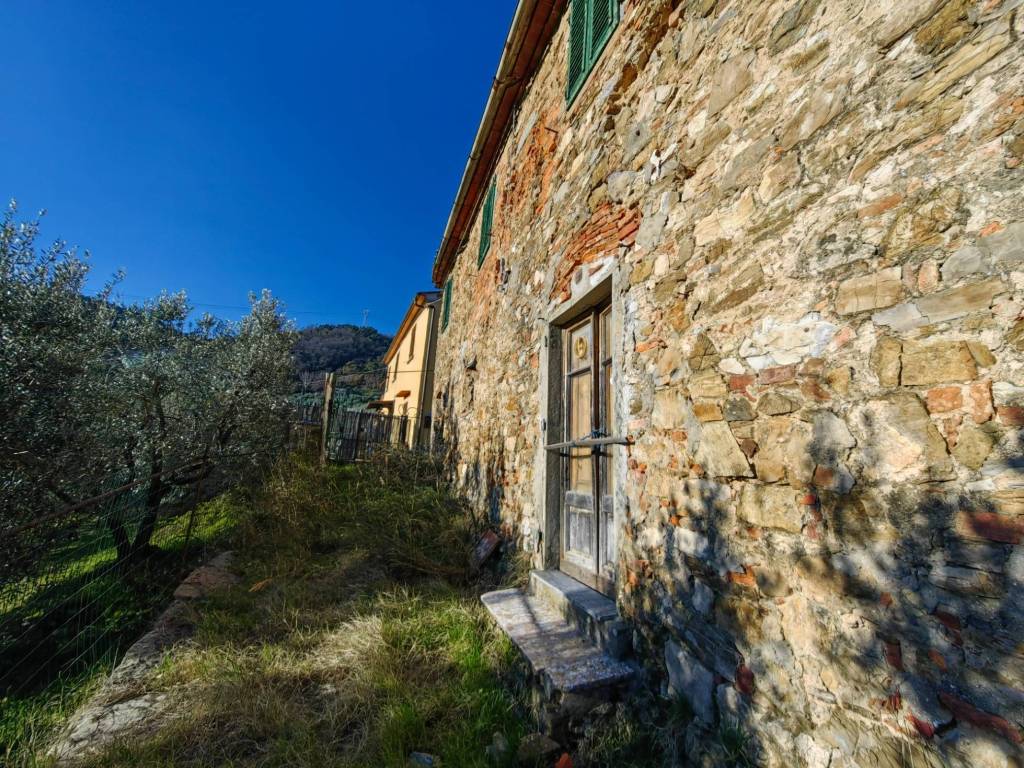Casa indipendente a Quarrata in Via delle Poggiole, 323 - Foto 3