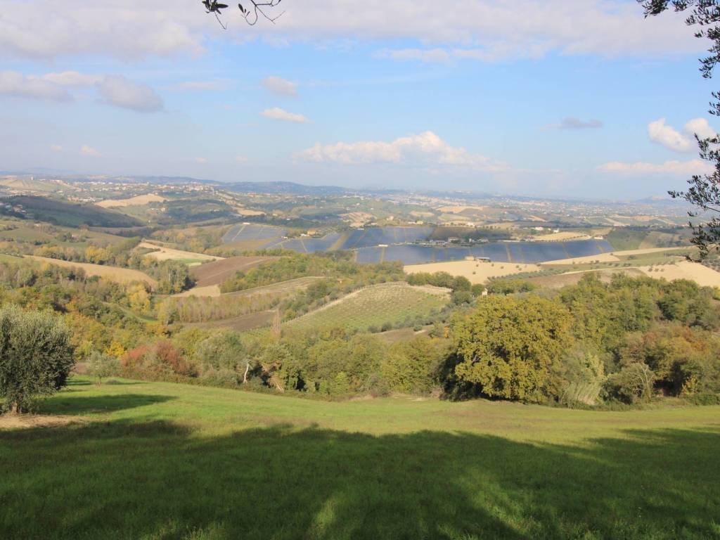 Terreno a Bellante in Via Sant'Angelo - Foto 2