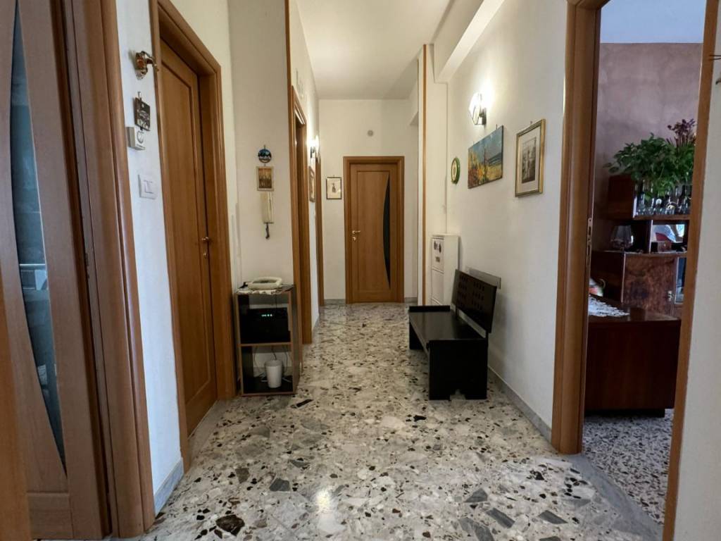 Appartamento a Nocera inferiore in Via Raffaele Libroia - Foto 5