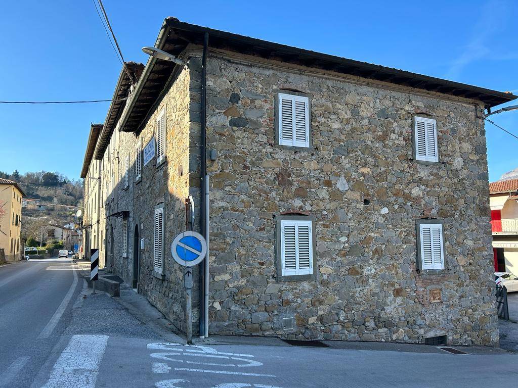 Casa indipendente a Camporgiano in Via Francesco Vecchiacchi, 4 - Foto 2