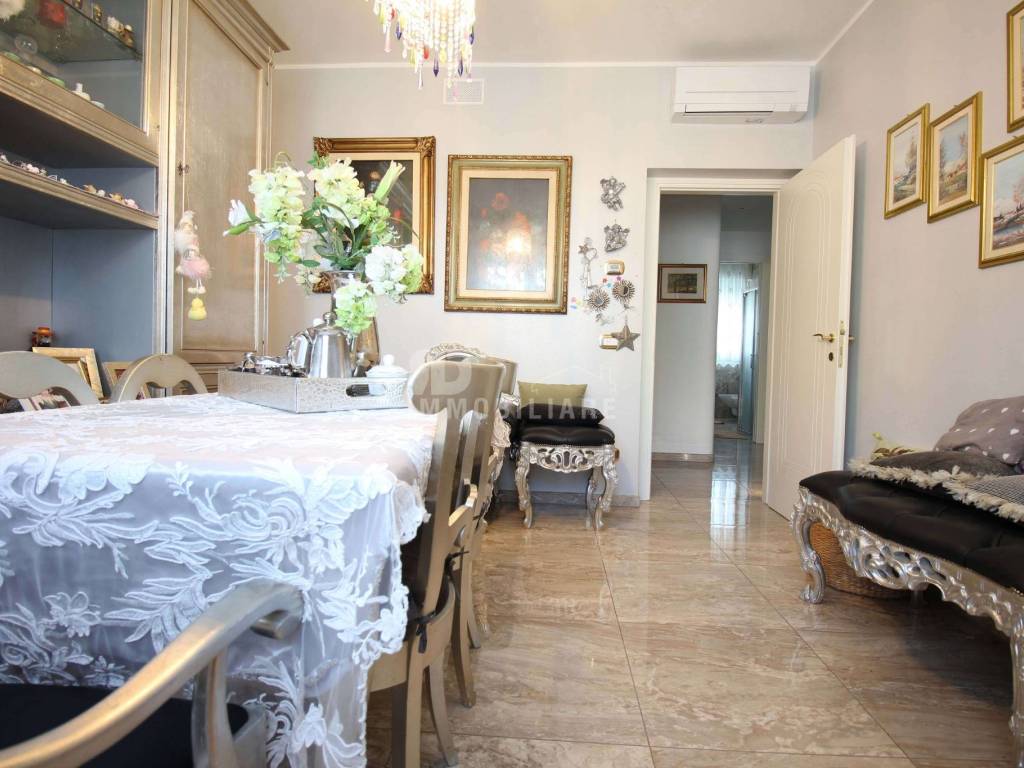 Appartamento a Riccione in Viale San Martino, 10 - Foto 2