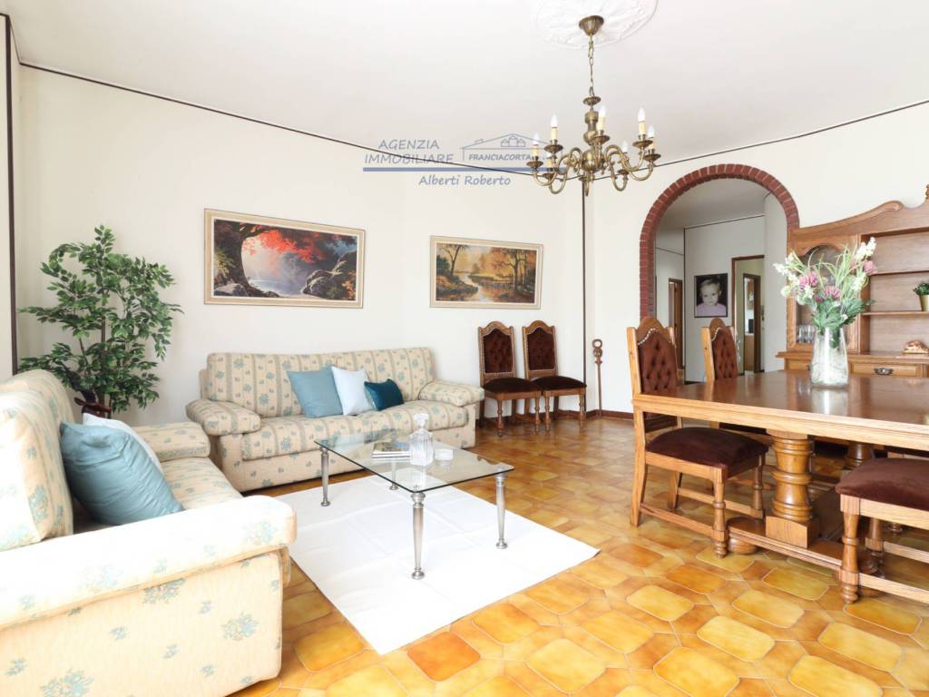 Villa a Provaglio d'iseo in Via Salvador Allende - Foto 2