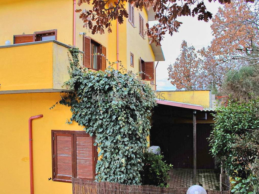 Villa a Barete in Via delle Vasche - Foto 3