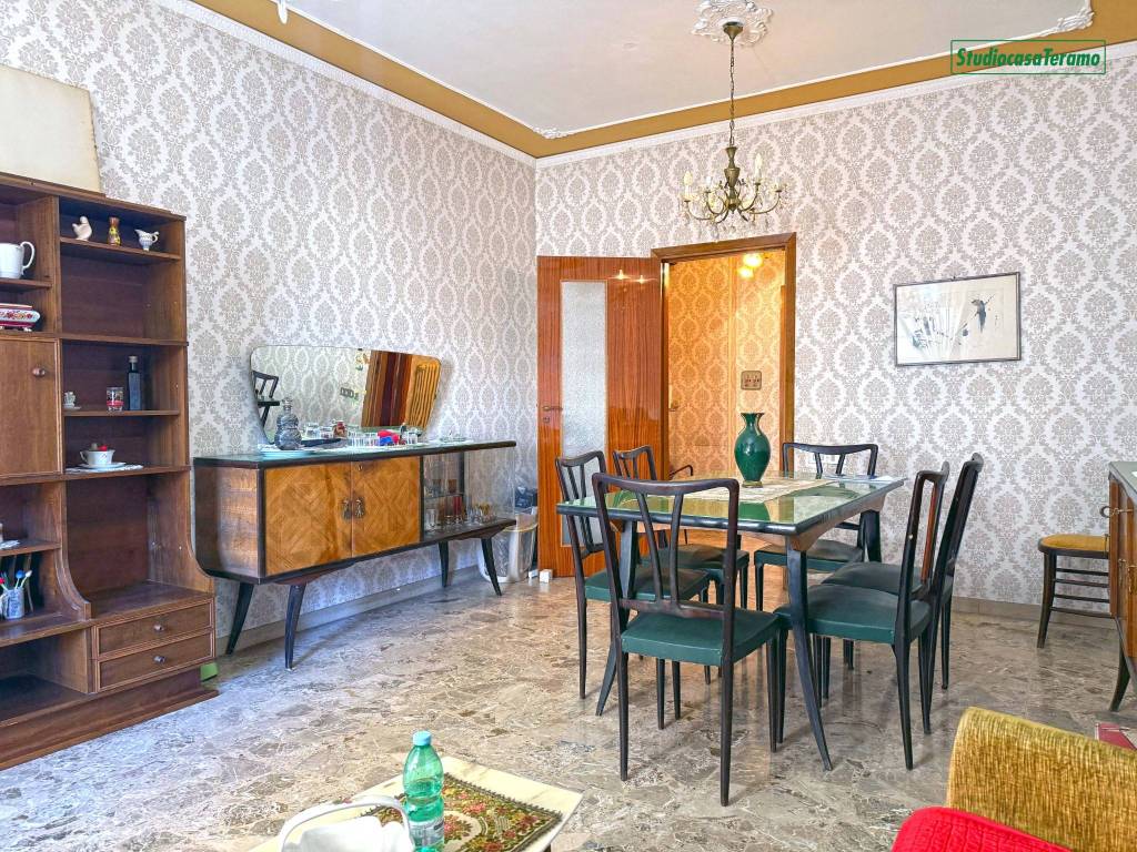 Appartamento a Teramo in Viale Giovanni Bovio - Foto 4
