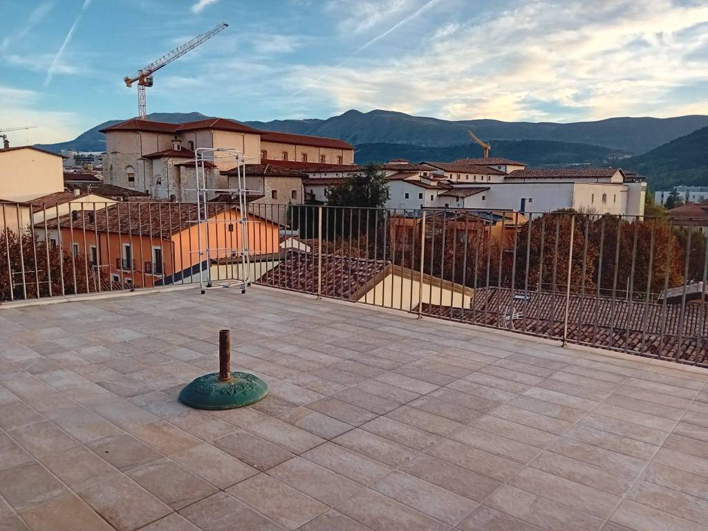 Appartamento a L'aquila in Viale Duca degli Abruzzi - Foto 5