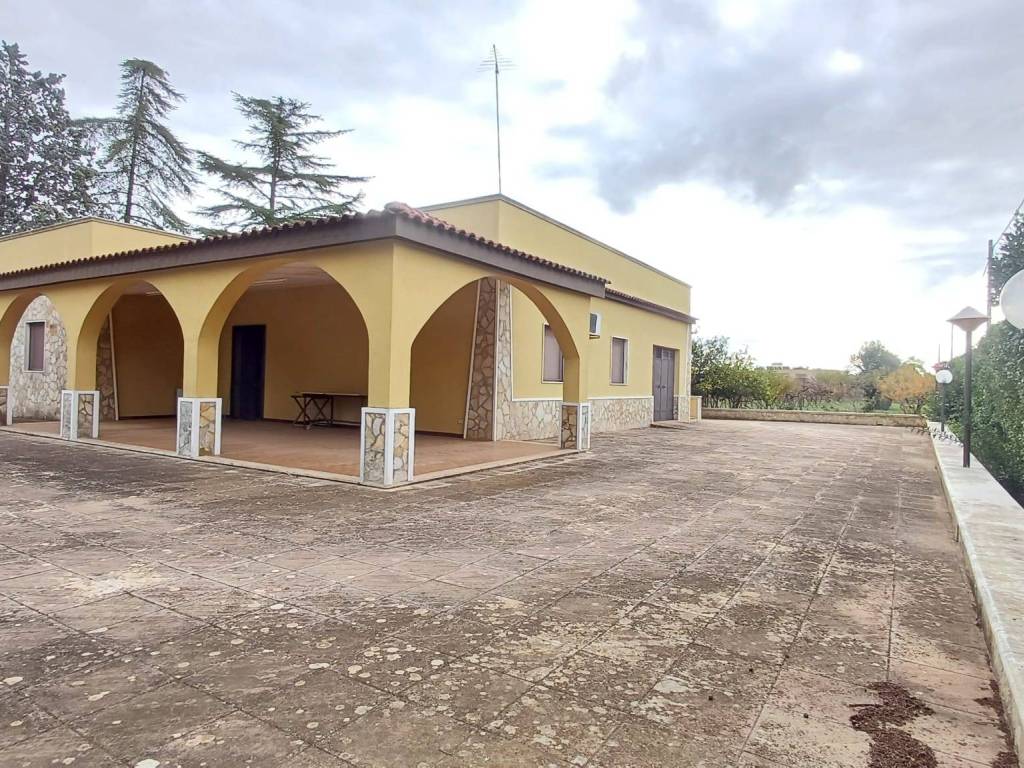 Villa a Francavilla fontana in SS603 - Foto 3