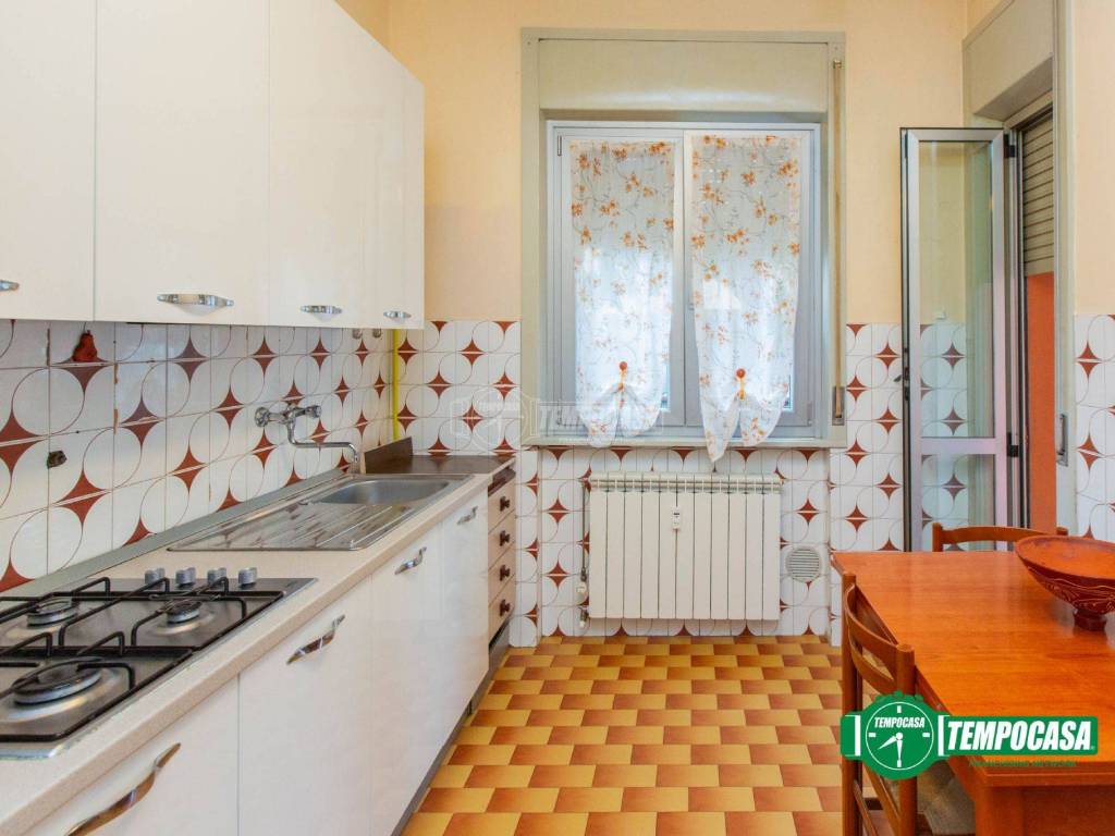 Appartamento a Castellanza in Viale Don Minzoni 28/1 e 2 - Foto 3