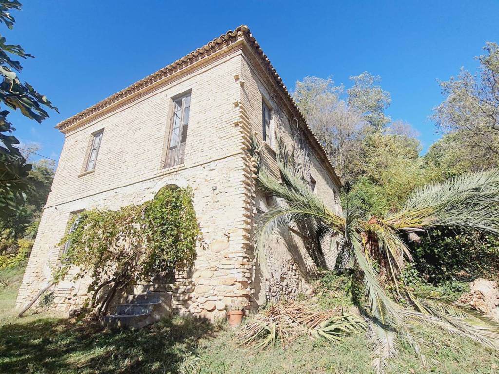 Rustico / casale a Colonnella in contrada san martino - Foto 2
