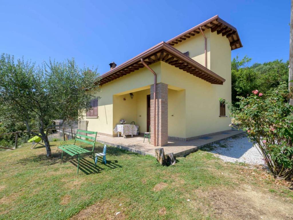 Casa indipendente a Gubbio in Fraz. Monteluiano - Foto 2