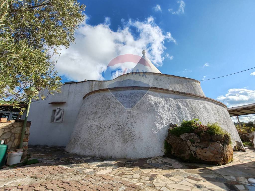Rustico / casale a Ostuni in CONTRADA SALINOLA - Foto 4