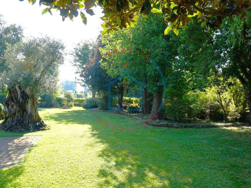 Villa a Borgo veneto in Via Roma, 1 - Foto 3