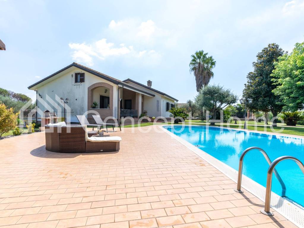 Villa a Aprilia in Via Scilla, 24 - Foto 2