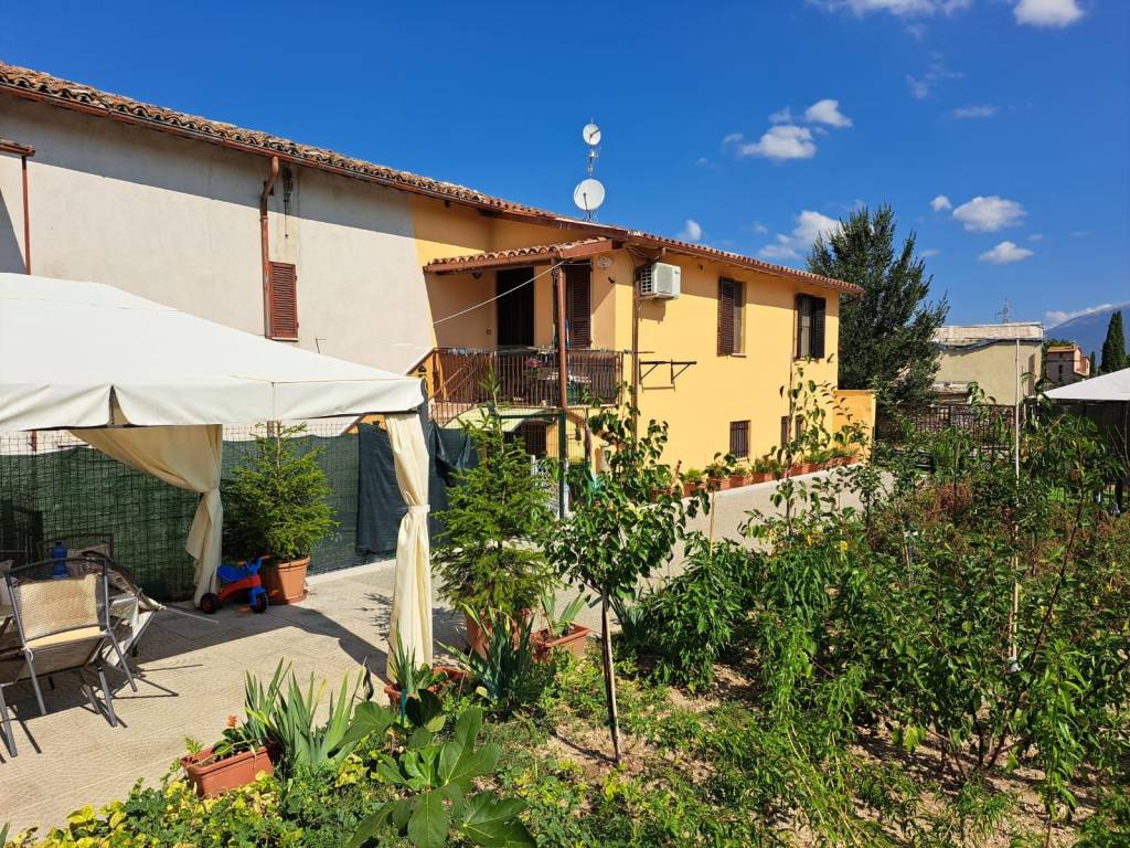 Casa indipendente a Spoleto in Via Macedonio Melloni - Foto 5