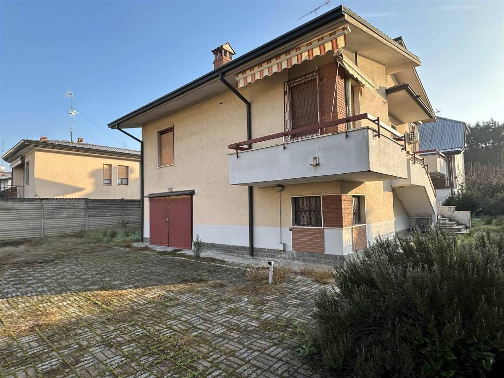 Villa a Sant'angelo lodigiano in VIA E. MATTEI - Foto 4