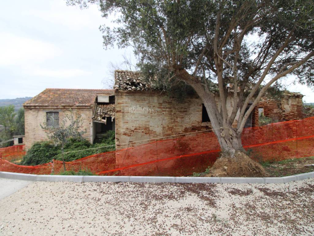 Rustico / casale a Massignano in contrada piana santi - Foto 3