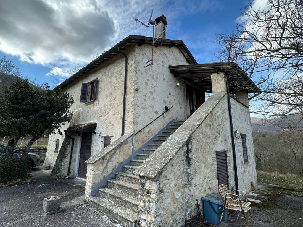 Rustico / casale a Greccio in strada comunale della cenciara limiti di greccio - Foto 3