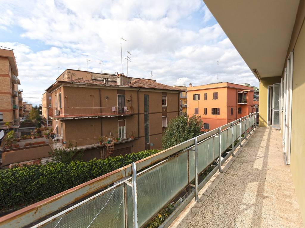Appartamento a Viterbo in Via Adolfo Marini, 15 - Foto 5