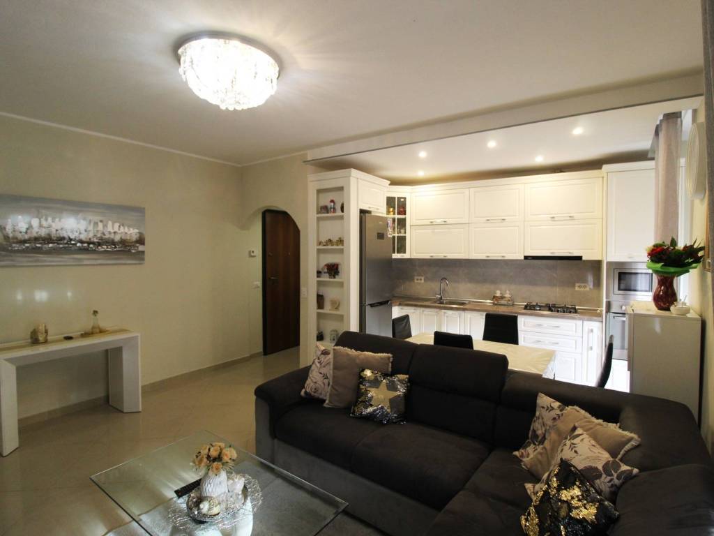 Appartamento a Marnate in Via Roma, 11 - Foto 3