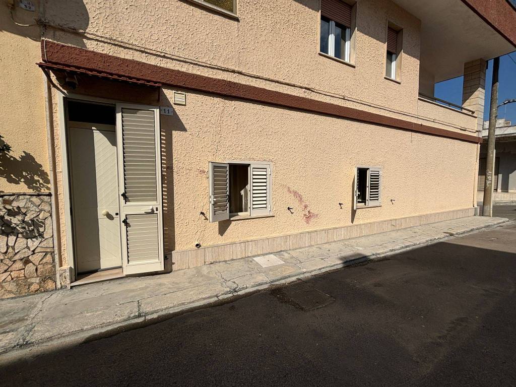 Casa indipendente a Matino in Via Giuseppe Garibaldi - Foto 2