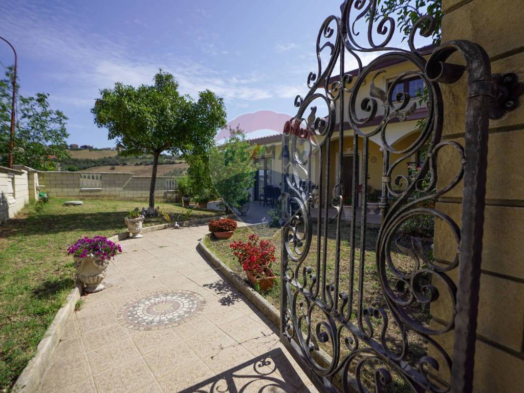 Villa a Castel frentano in C.da Clementi - Foto 3