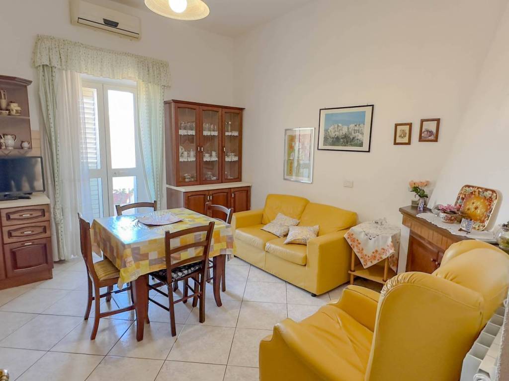 Appartamento a Oliena in Via Nazionale, 22 - Foto 2