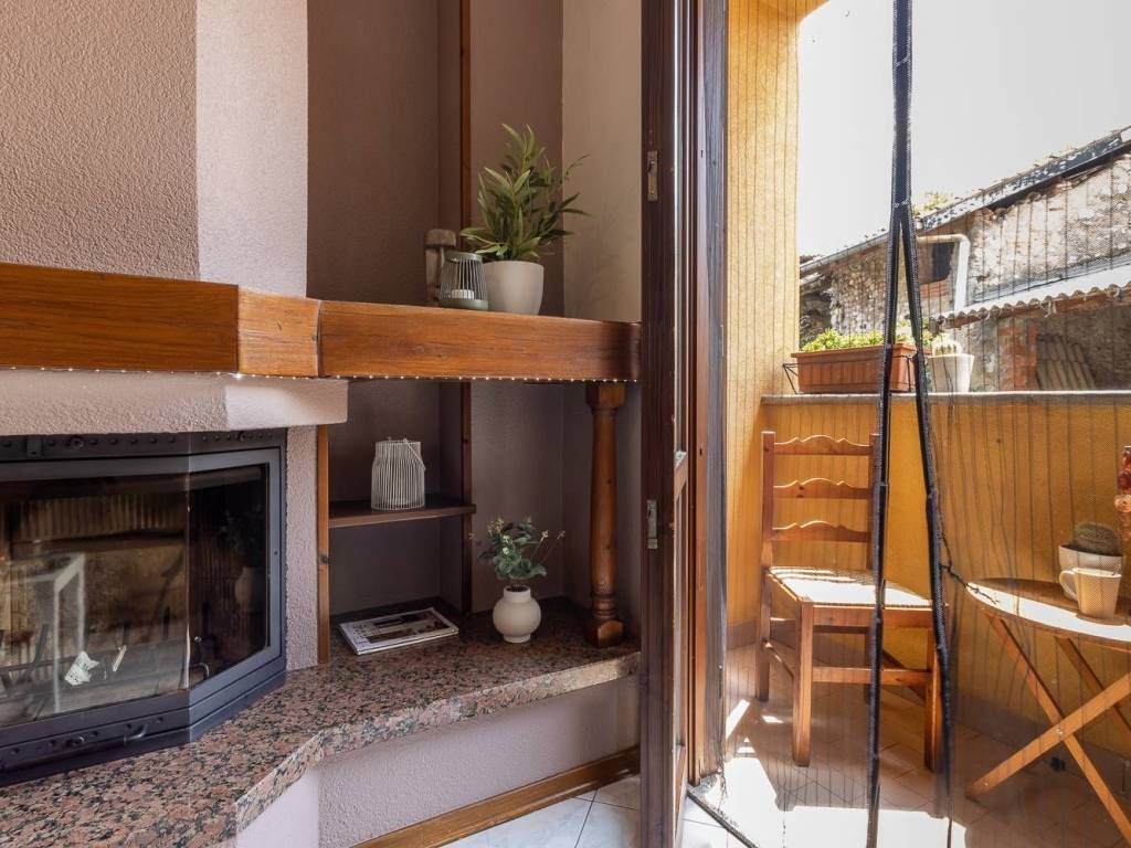 Appartamento a Cuveglio in via del Pozzo, 3 - Foto 3