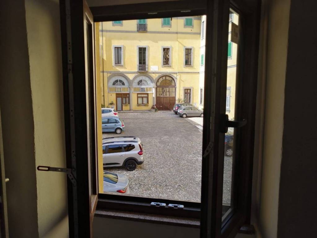 Appartamento a Cuvio in piazza IV novembre - Foto 5