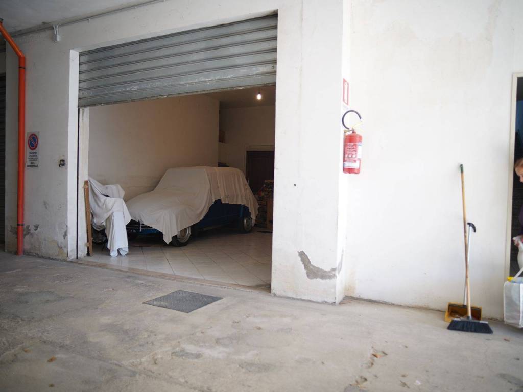 Box / garage a Casalbordino in Via Alcide De Gasperi, 10, 66021 Casalbordino CH, Italia - Foto 3