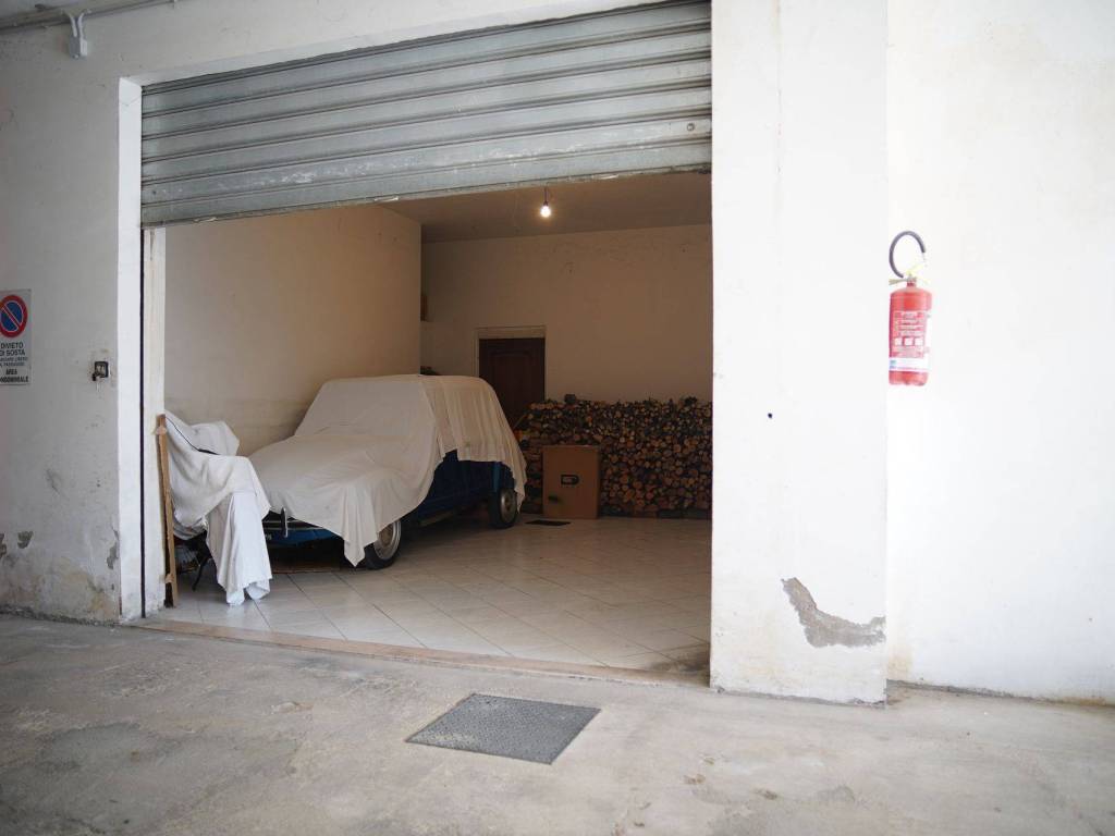 Box / garage a Casalbordino in Via Alcide De Gasperi, 10, 66021 Casalbordino CH, Italia - Foto 5