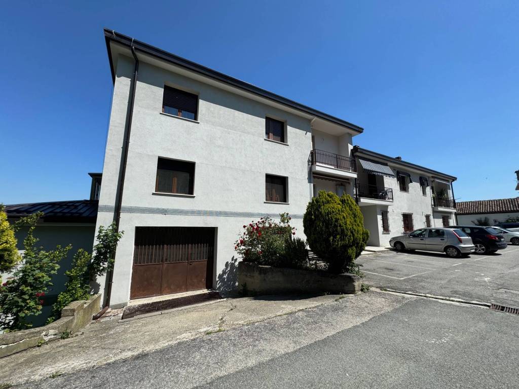 Appartamento a Canelli in Corso della Libertà, 19 - Foto 3