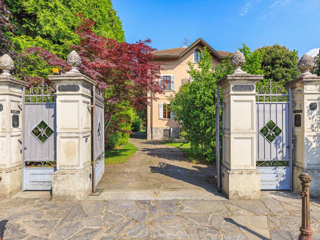 Villa a Invorio in Via Monte Rosa, 86 - Foto 2