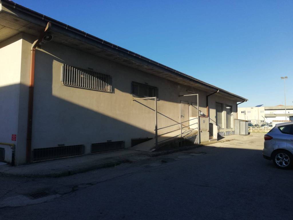 Immobile a Silvi in Strada Statale Adriatica - Foto 2