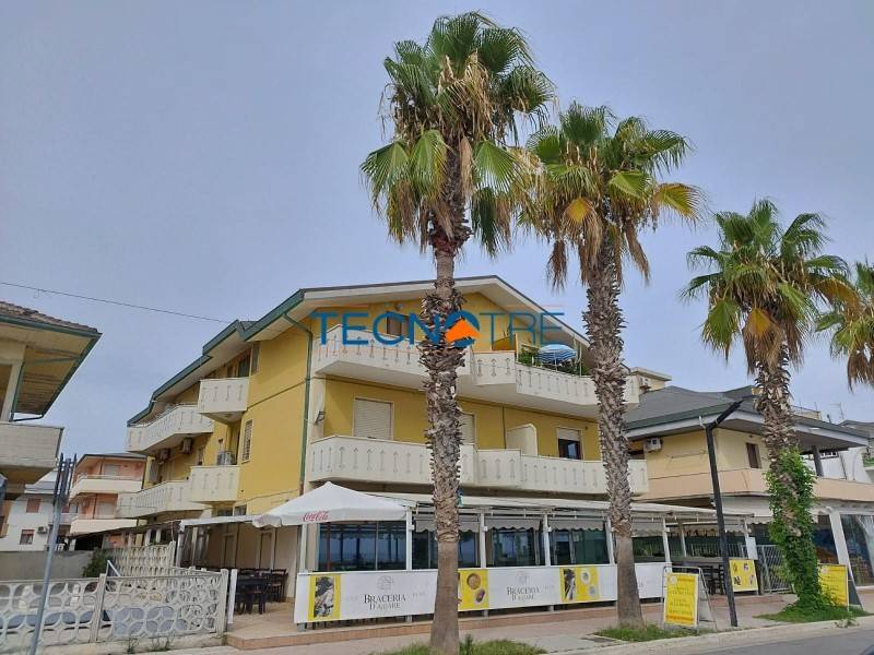 Appartamento a Martinsicuro in Lungomare Europa, 76 - Foto 2