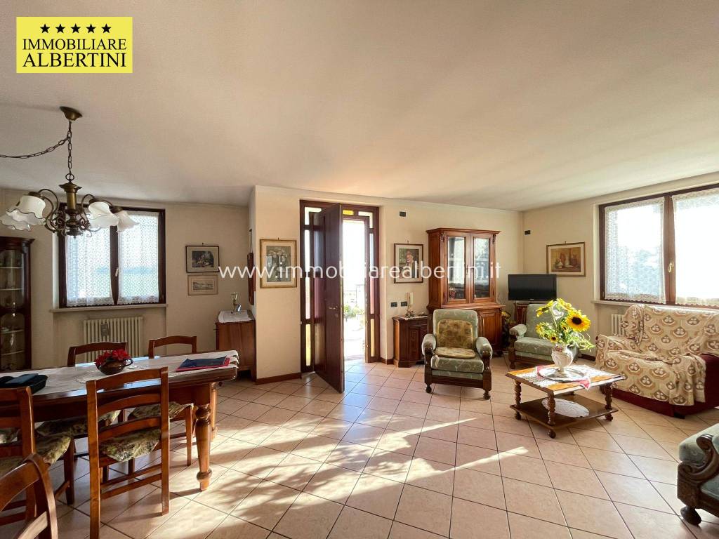 Villa a Villafranca di verona in Via dei Colli - Foto 3