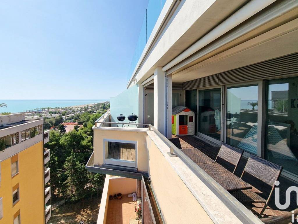 Attico / mansarda a Civitanova marche in Via Santorre Santarosa, 15 - Foto 3
